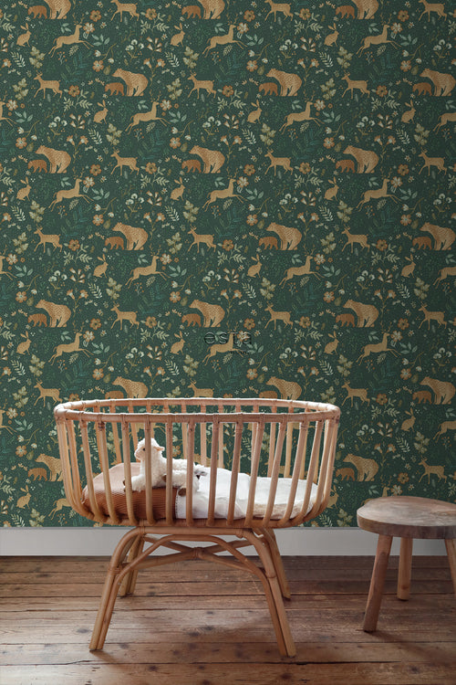 ESTAhome behang bos met bosdieren donkergroen en beige - 53 cm x 10.05 m - 139587