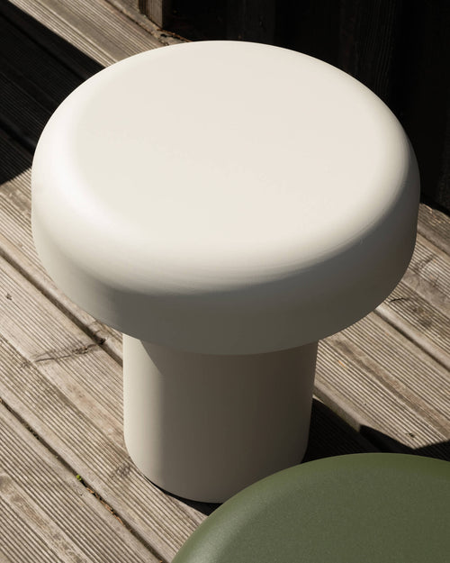 noo.ma Miko Outdoor bijzettafel - Piazza Beige, gegalvaniseerd staal, compact vierkant