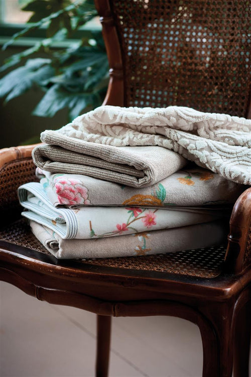 Pip Studio handdoek Les Fleurs - 55x100 cm - khaki - vtwonen shop