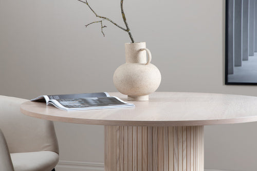 Rebellenclub Eetkamertafel Pokka - ø110 cm - Licht Eiken - vtwonen shop