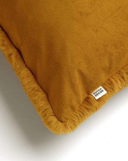 Dutch Decor - VOORDEELSET - 3-delig - Zaya & Harvey - 2 sierkussens 45x45 cm - 1 plaid 150x200 cm - geel