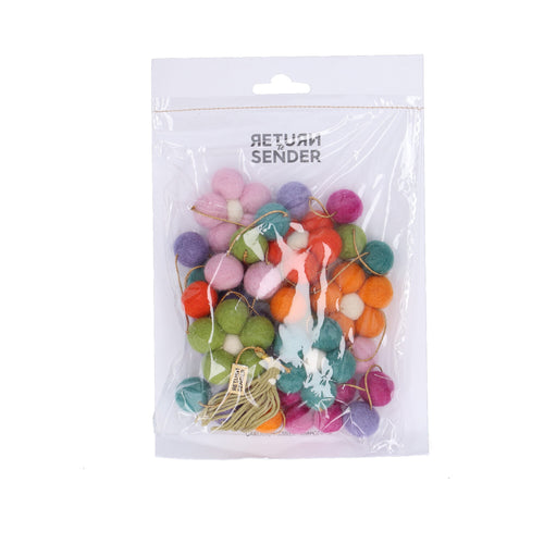 Return to Sender Slinger van Vilt met Bloemen en Pompoms - 2 Meter