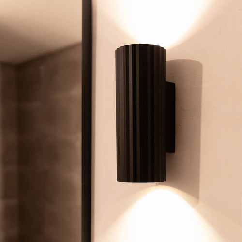 Atmooz wandlamp Ribble rond - zwart - 7 x 9 x H 18 cm - GU10