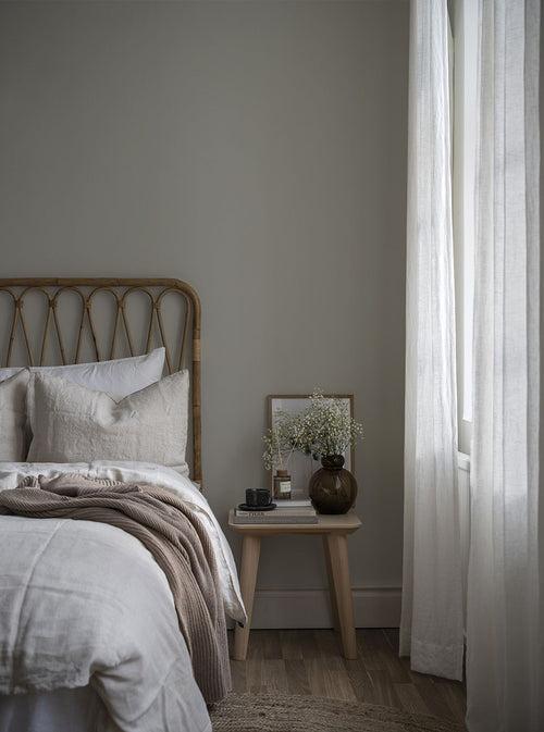 Duro Wallpaper behang effen warm grijs - 53 cm x 10.05 m - 662198 - vtwonen shop