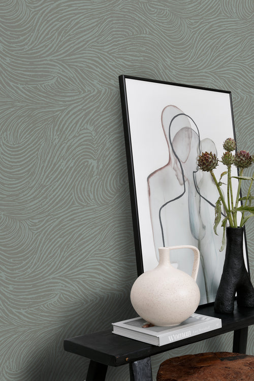 ESTAhome behang 3d golvende lijnen vergrijsd groen - 50 x 900 cm - 139664 - vtwonen shop