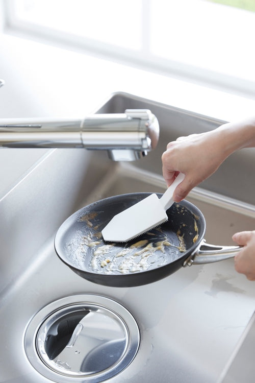 Yamazaki Siliconen Afwasborstel - Magnetisch - Tower - Wit - vtwonen shop