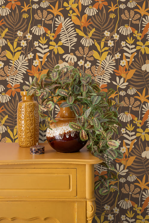 ESTAhome behang tropische bladeren en bloemen bruin en meerkleurig - 50 x 900 cm - 130997 - vtwonen shop