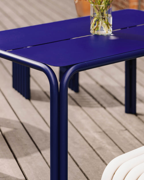 noo.ma Nokk Table - stevige stalen eettafel, 135x84x73 cm, Forest Green