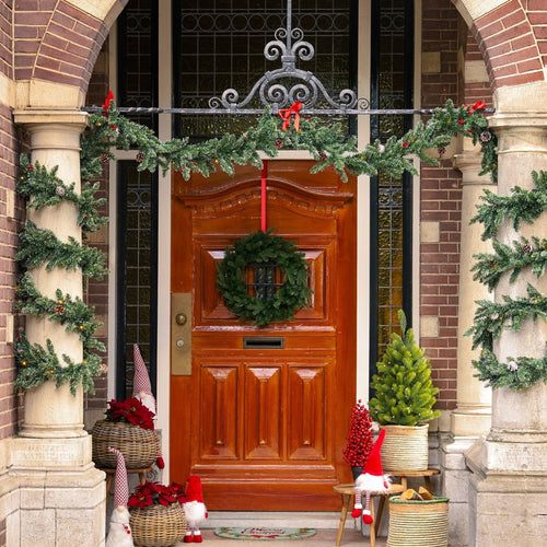 Triumph Tree Sherwood Krans - Kerstversiering met Natuurgetrouwe Uitstraling - Kerstkrans met Fijn Gevormde Takken - Deurkrans voor Kerststukje of