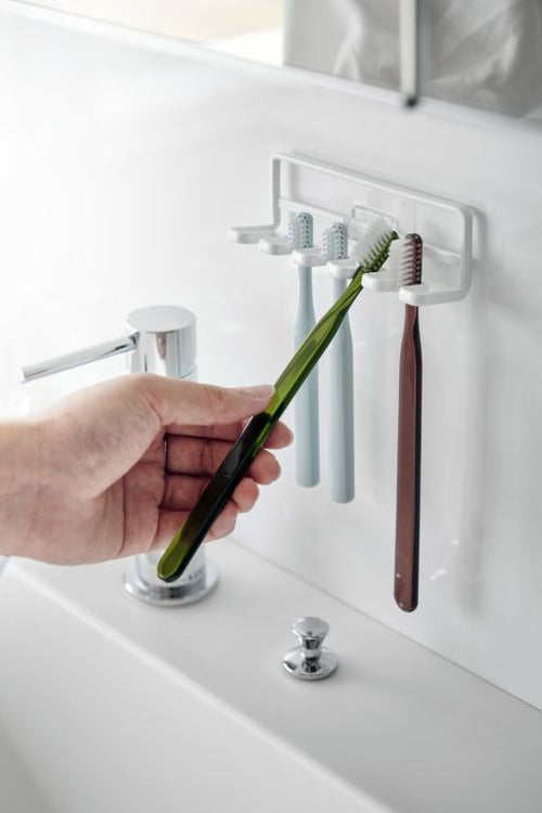 Yamazaki Zelfklevende Tandenborstelhouder - Tower - Wit - vtwonen shop