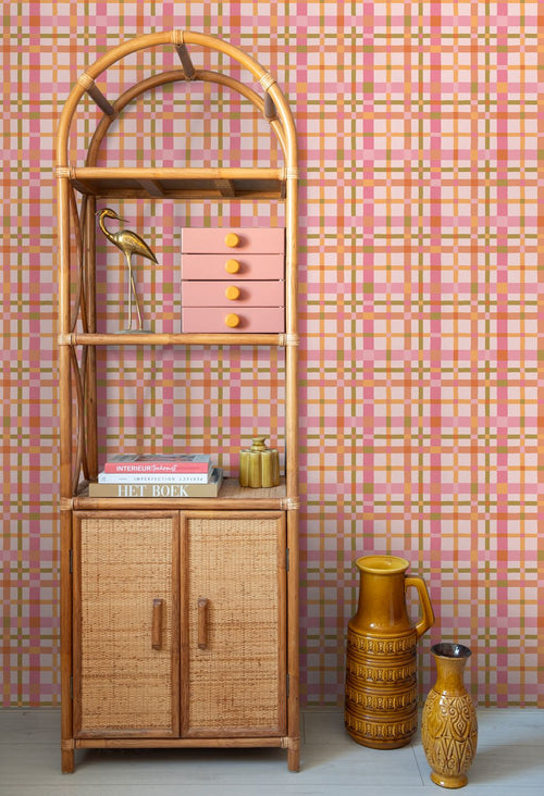 ESTAhome behang ruitjes roze, groen en terracotta - 50 x 900 cm - 132052