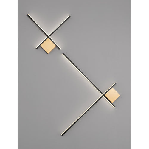 Nova Luce CROSS Geïntegreerde LED-wandlamp in zandzwart met geborsteld goudkleurige Triac-dimfunctie, 15W, 880lm, 3000K