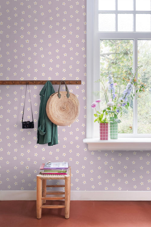ESTAhome behang madeliefjes lila paars - 53 cm x 10.05 m - 131114