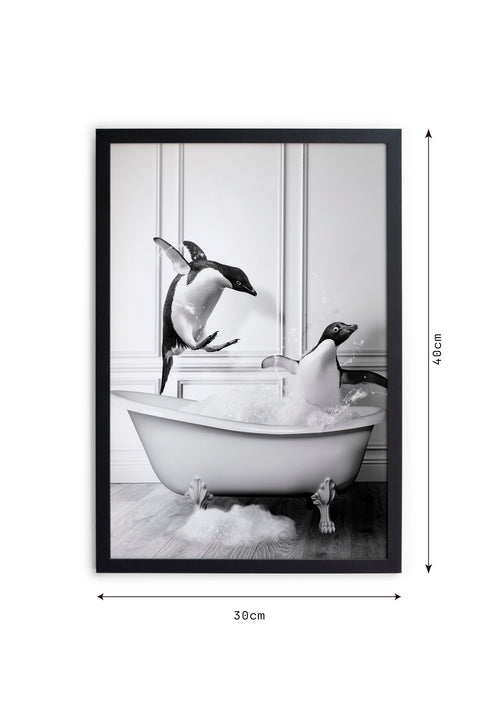 Zwarte lijst met kader 40x30 pinguïns in het bad