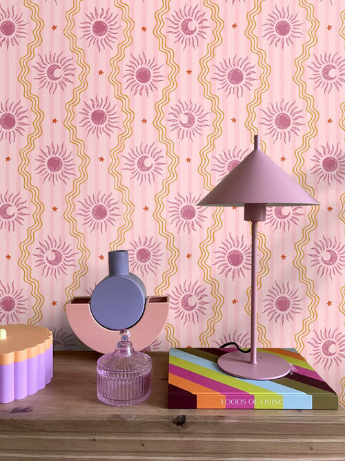 ESTAhome behang zonnetjes paars, roze en geel - 50 x 900 cm - 131712