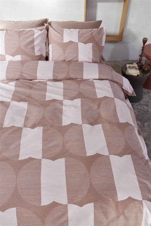 vtwonen dekbedovertrek Check Mate - 240x200/220 cm - steenrood - vtwonen shop