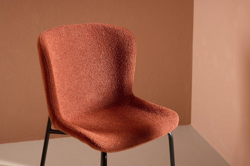 Rebellenclub Eetkamerstoel Drammen - Set van 2 - RoodBruin BouclŽ - vtwonen shop