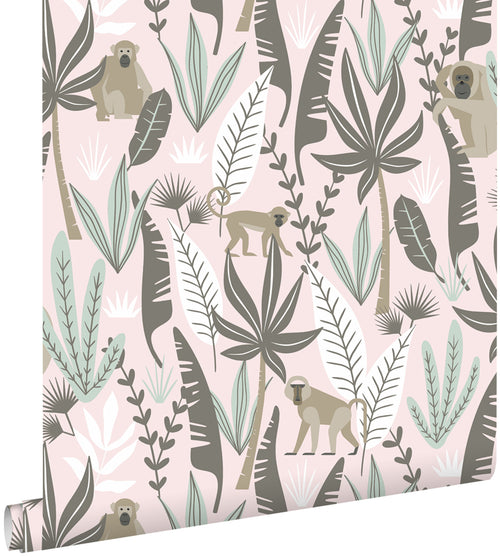 ESTAhome behang jungle apen zacht roze en mintgroen - 0,53 x 10,05 m - 139072 - vtwonen shop