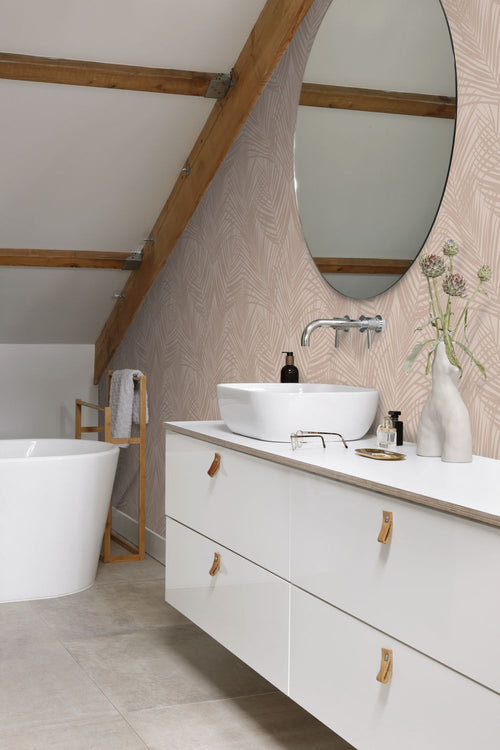 ESTAhome behang palmbladeren zacht roze - 53 cm x 10.05 m - 139432 - vtwonen shop