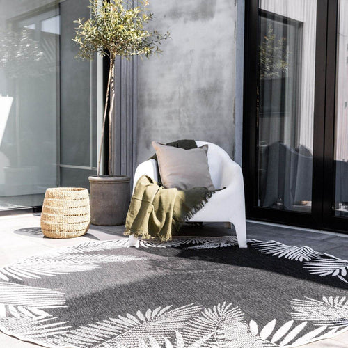 Rond Buitenkleed Leaf - Zwart - dubbelzijdig - EVA Interior - 240 x 240 cm - vtwonen shop
