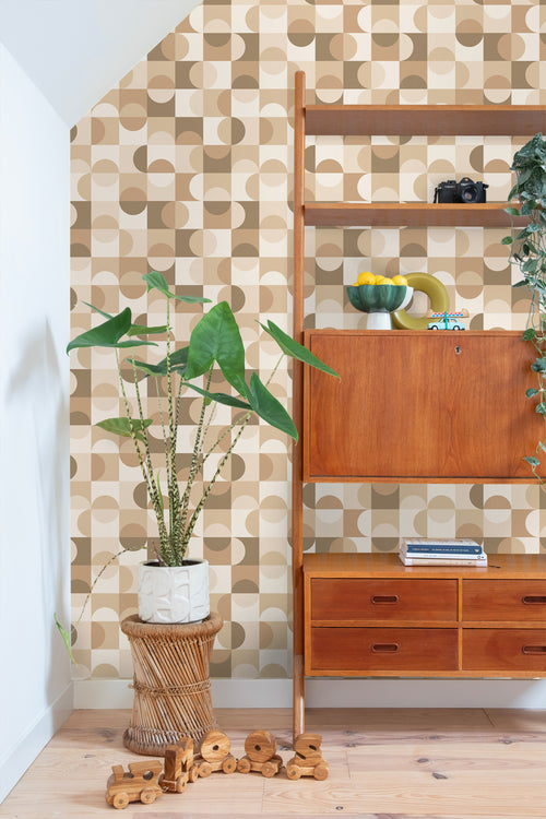 ESTAhome behang cirkels in Bauhaus stijl beige, bruin en wit - 50 x 900 cm - 130937 - vtwonen shop