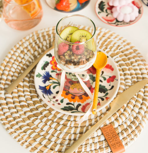 Return to Sender Placemats Ø 31 cm wit en naturel kaisagras - set van 2 - vtwonen shop