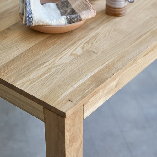 Tikamoon Rechthoekige tafel in massief eiken voor 4/6 personen - Naturel - vtwonen shop