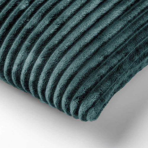 Dutch Decor - VOORDEELSET - 3-delig - Mart & Marthy - 2 sierkussens 45x45 cm - 1 plaid 140x180 cm - groen - vtwonen shop