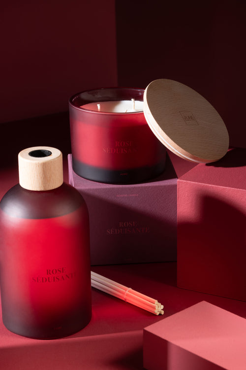 J-Line geurkaars - Rose Seduisante - rood - 28U - vtwonen shop