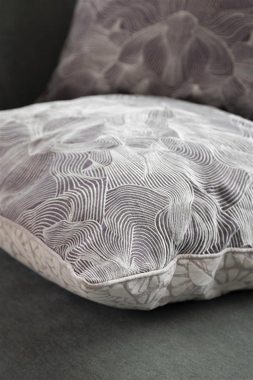 MOOOI decoratiekussen Techno Bee Square - 50x50 / 20x20 Inch cm - lichtpaars