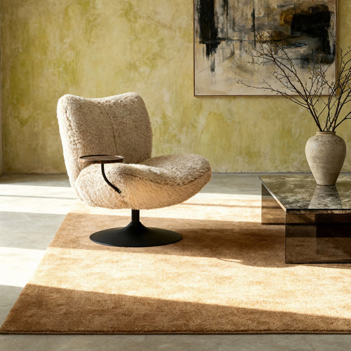 DÉJA Living Draaifauteuil Morten - Taupe Fluffy/Zwart - Incl. Tafeltje - vtwonen shop