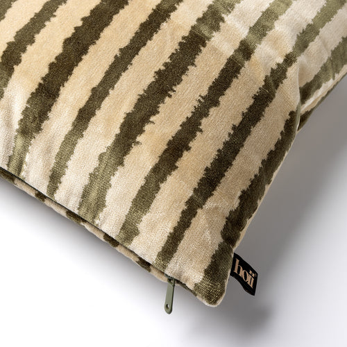 Hoii sierkussen Lorenzo - 45x45 cm - Military Olive - Groen - vtwonen shop