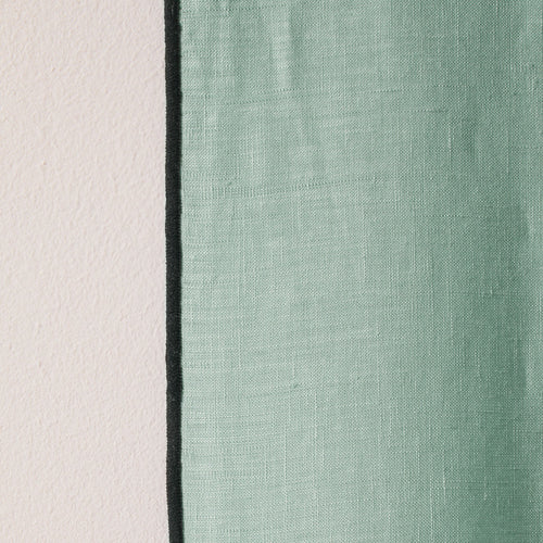 Madura Gordijn Carlina linde en zwarte hommel 350x280 cm