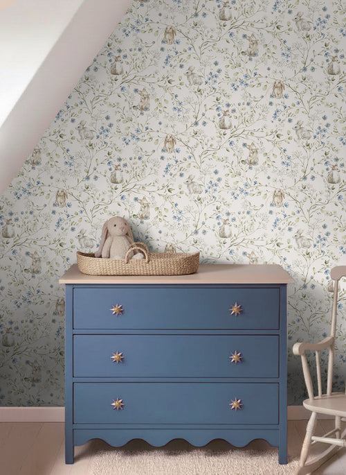 ESTAhome behang konijnen beige, groen, blauw en wit - 53 cm x 10.05 m - 131138