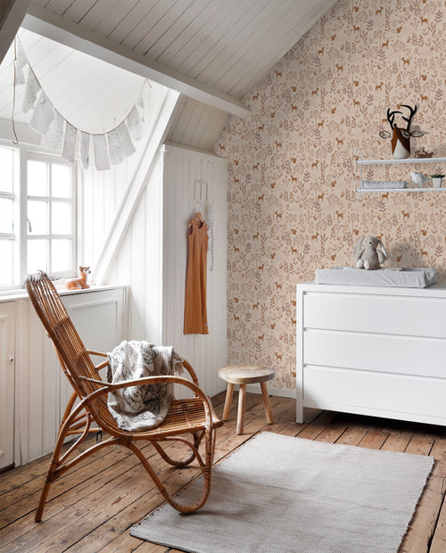 ESTAhome behang bos met bosdieren lila roze - 53 cm x 10.05 m - 131228 - vtwonen shop