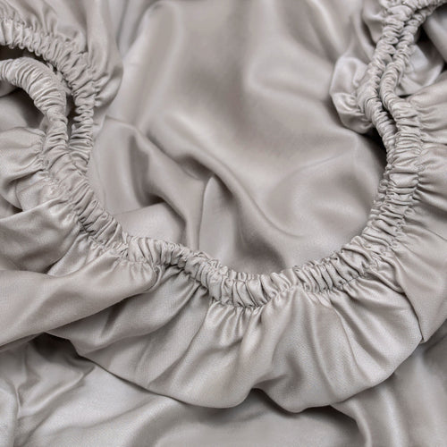 Coco & Cici - Tencel Sateen Hoeslaken 200 x 210 cm - 2 Persoons Beddengoed - Lyocell - Elastiek Rondom - Taupe - Extra Zacht