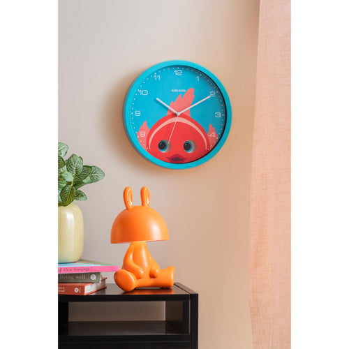 Karlsson wandklok Peekaboo Goldfish - blauw - Ø30.8cm - vtwonen shop