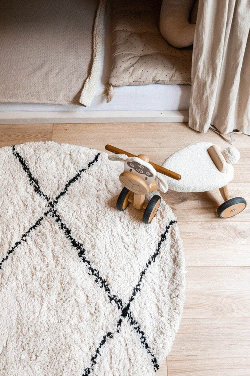 Interieur05 Berber Rond vloerkleed hoogpolig Wit/Zwart - scandinavisch - nea - 240 x 240 cm - vtwonen shop