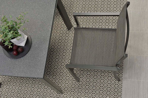 Moon dining fauteuil - carbon black - antraciet - vtwonen shop