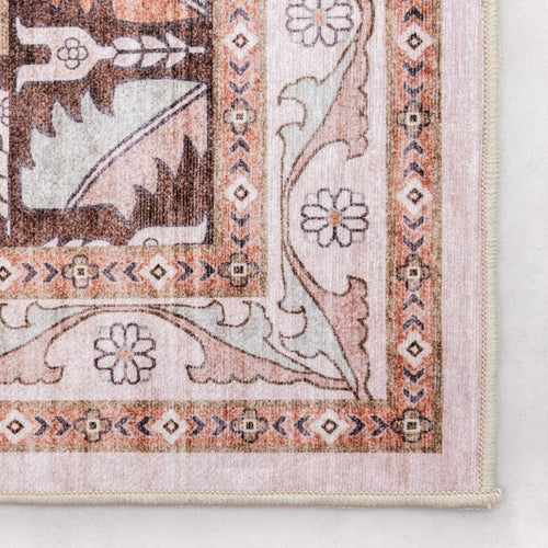 Interieur05 Vintage vloerkleed Medina Lichtroze