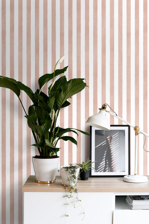 ESTAhome behang strepen terracotta roze en wit - 53 cm x 10.05 m - 131307 - vtwonen shop