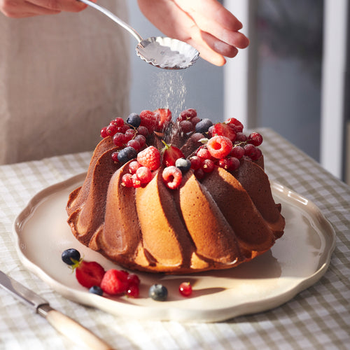 Emile Henry Madeleine Serveerschaal rond - Ø300mm - Argile - vtwonen shop