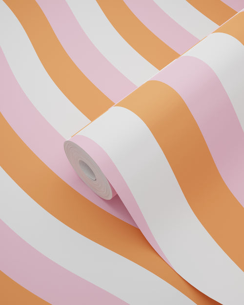 ESTAhome behang golvende strepen oranje en roze - 50 x 900 cm - 131613 - vtwonen shop