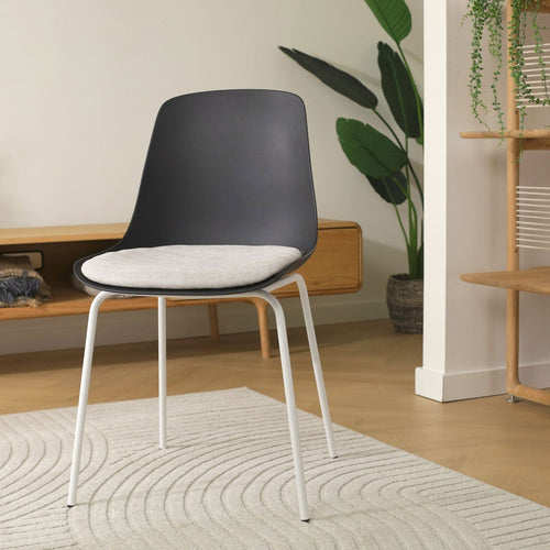 Nolon Nora-Liv Eetkamerstoel Zwart - Beige Kussen - Witte Poten - vtwonen shop