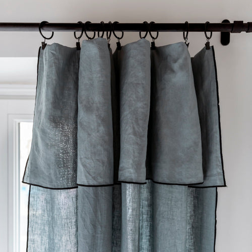 Madura Gordijn Carlina groen van grijze en zwarte hommel 200x280 cm