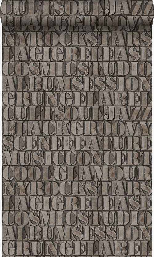 Origin Wallcoverings behang oude ijzeren zetletters roest bruin - 53 cm x 10,05 m - 347592 - vtwonen shop