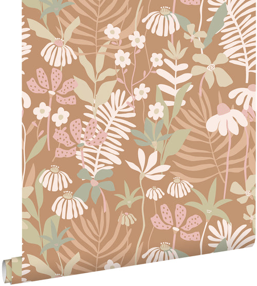 ESTAhome behang tropische bladeren en bloemen lichtbruin en meerkleurig - 50 x 900 cm - 130996 - vtwonen shop