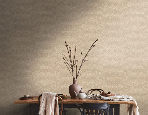 Livingwalls behang grafisch motief goud en beige - 53 cm x 10.05 m - AS-388283 - vtwonen shop