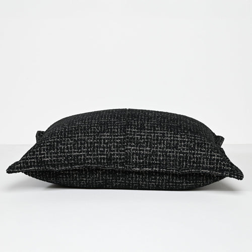 Darcy & Duke sierkussen Dark Sable - Chocoladebruin - 40x60cm