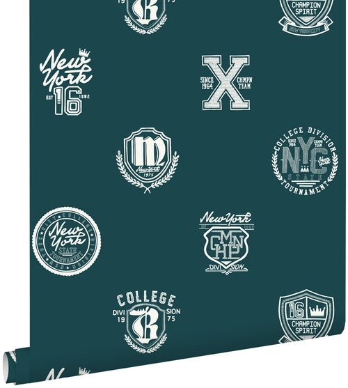 ESTAhome behang school emblemen donkergroen - 53 cm x 10.05 m - 138825